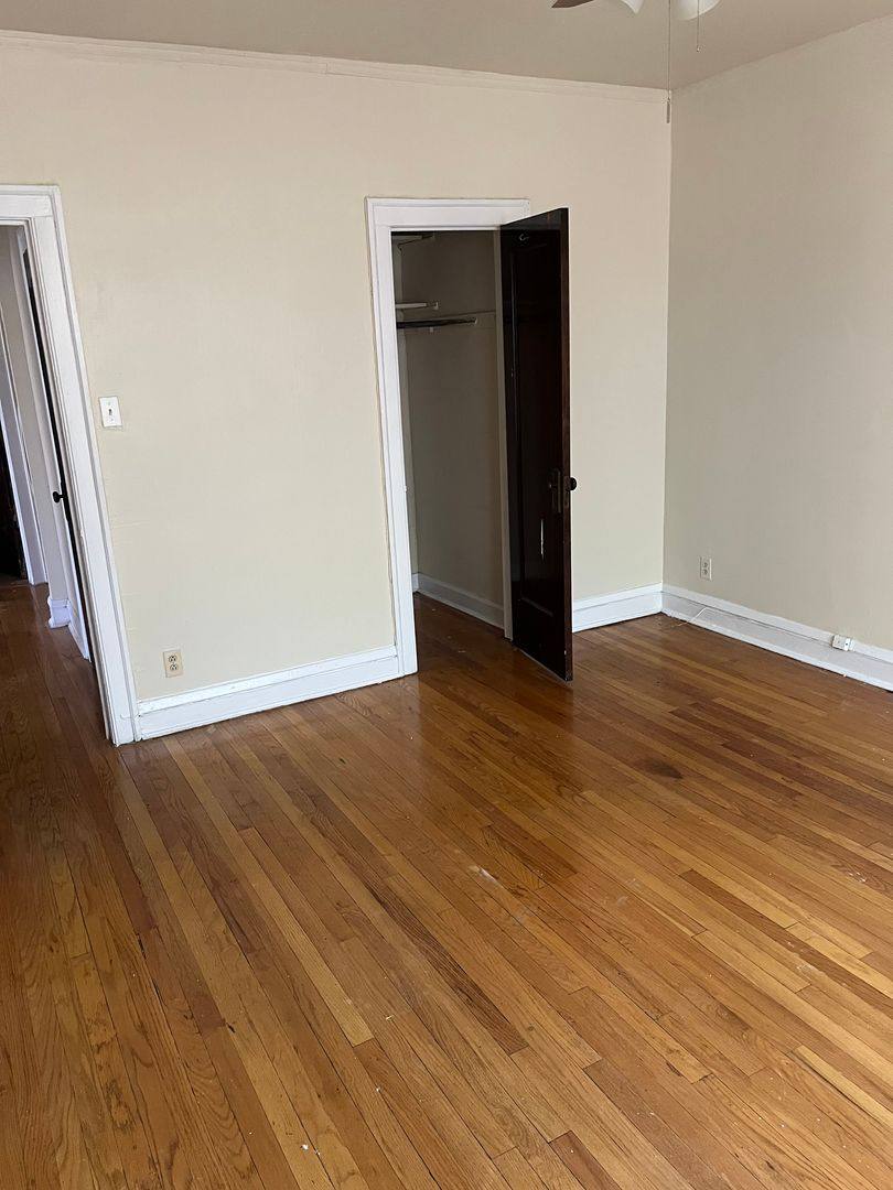 Apartment for rent at 8104-06 S Vernon Ave 415-21 E, Chicago, IL 60619