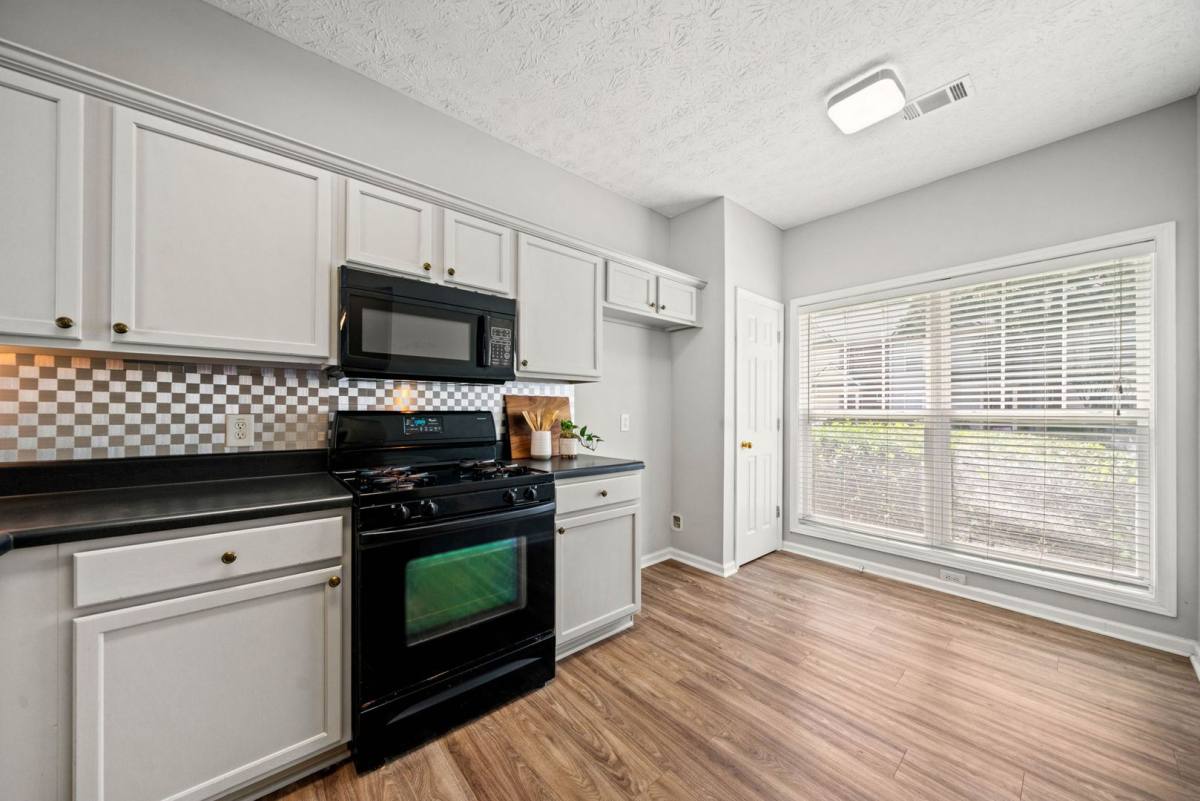 Townhouse for rent at 801 Old Peachtree Rd NW, Suwanee, GA 30024