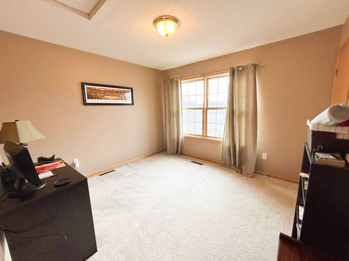 Townhouse for rent at 2959 Monroe Dr NW, Rochester, MN 55901