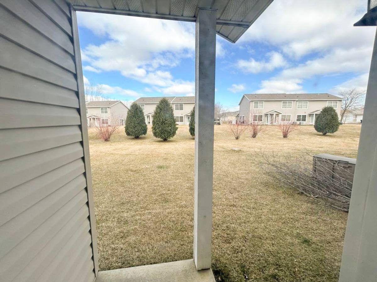 Townhouse for rent at 2959 Monroe Dr NW, Rochester, MN 55901