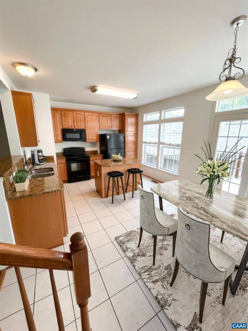 Townhouse for rent at 923 Bing Lane, Charlottesville, VA 22903