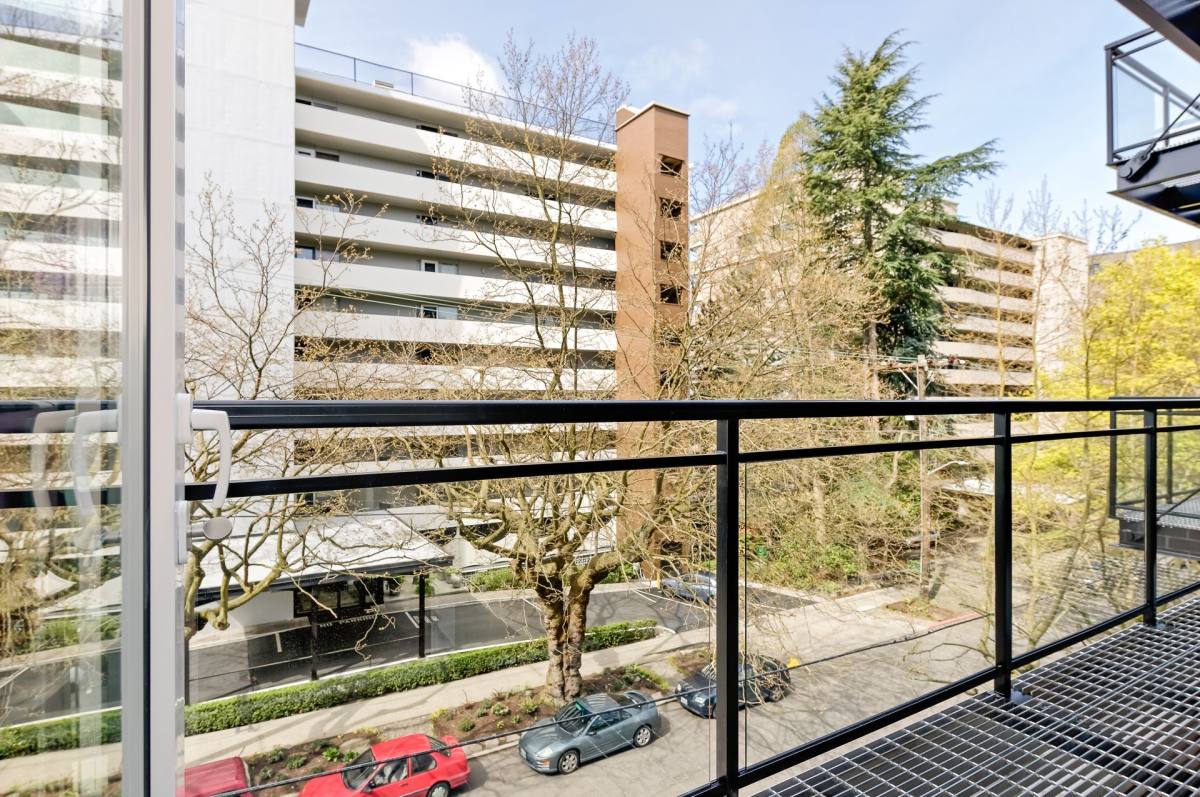 Apartment for rent at 500 Belmont Ave E, Seattle, WA 98102
