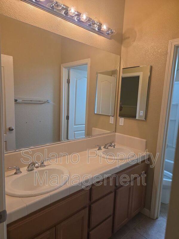 Apartment for rent at 5220 Antiquity Circle, Fairfield, CA 94534