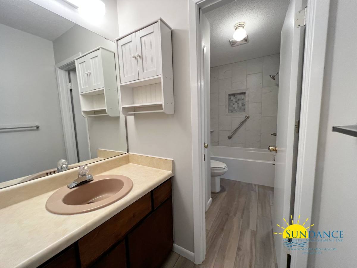 Townhouse for rent at 106 Brookmeade Dr, Crestview, FL 32539