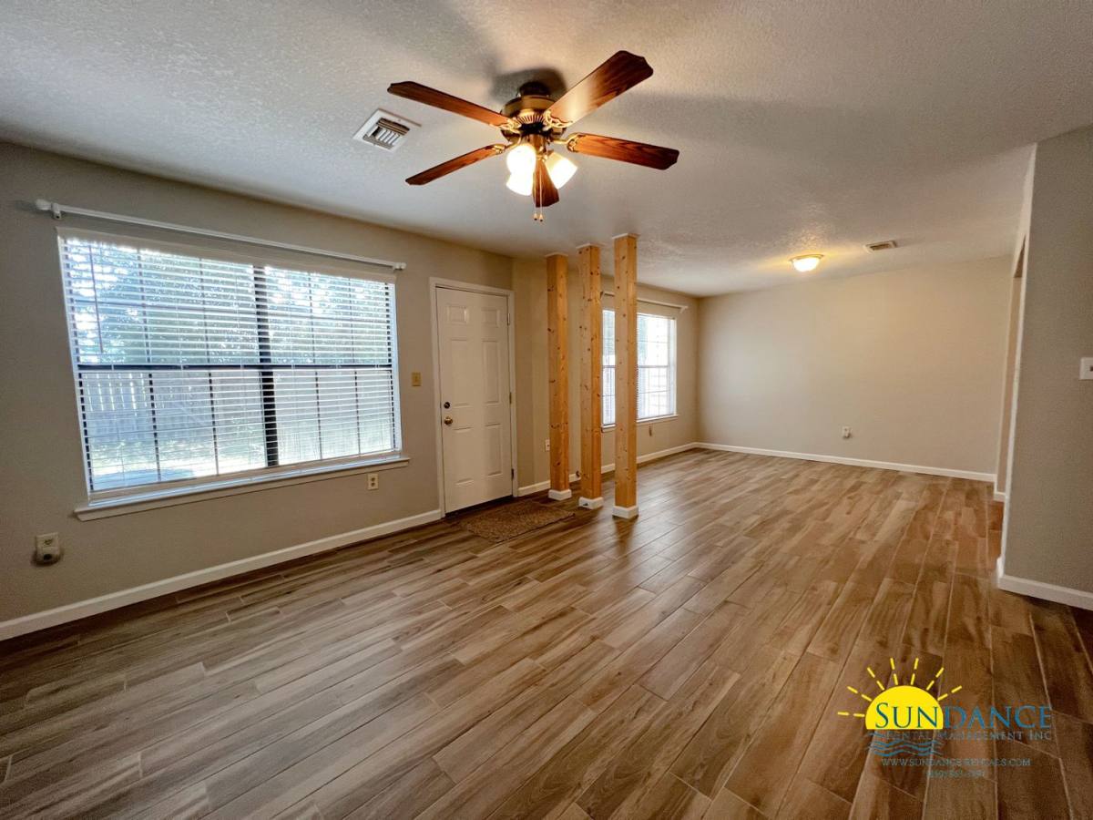 Townhouse for rent at 106 Brookmeade Dr, Crestview, FL 32539