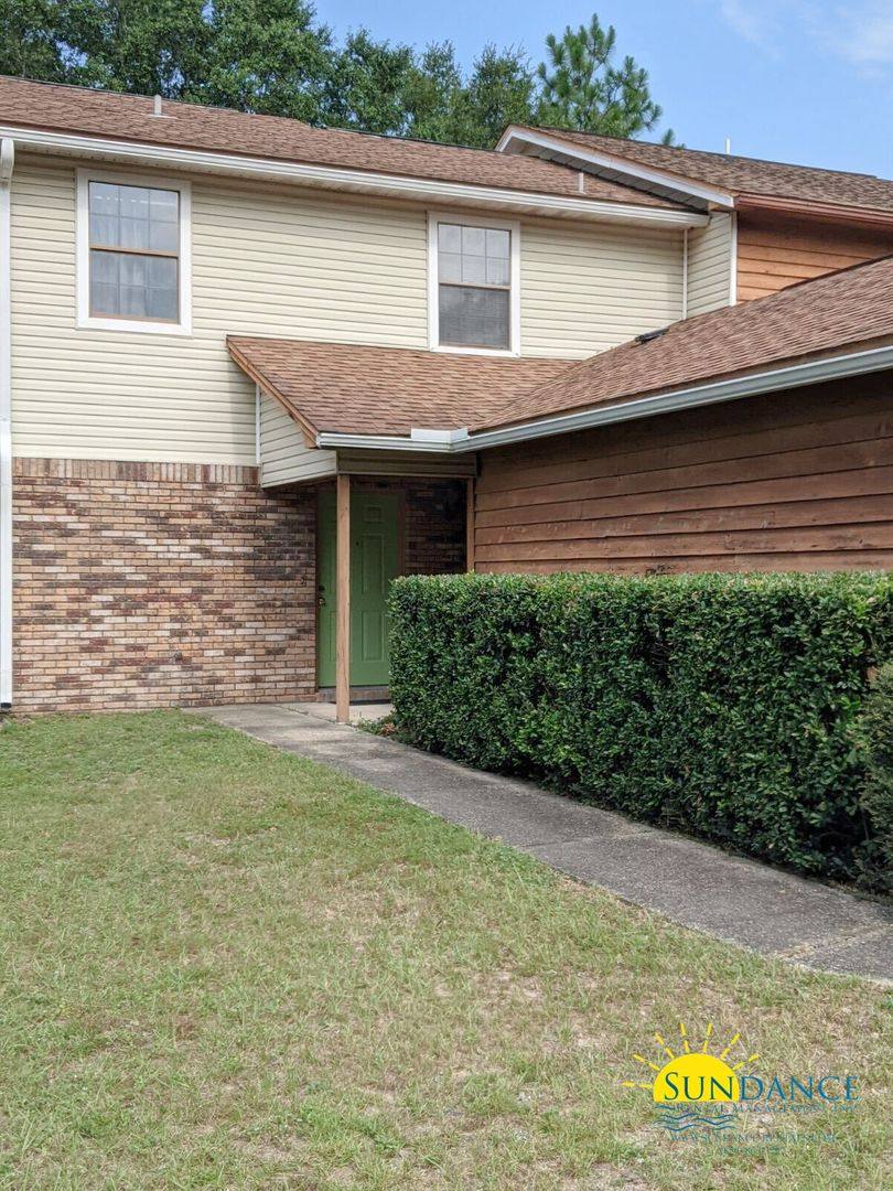 Townhouse for rent at 106 Brookmeade Dr, Crestview, FL 32539