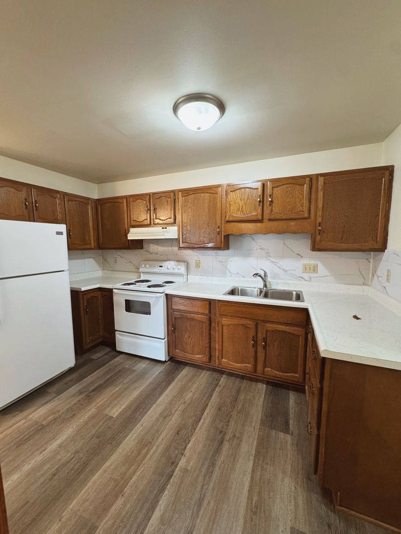 Apartment for rent at 300 Mill St, Melrose, WI 54642