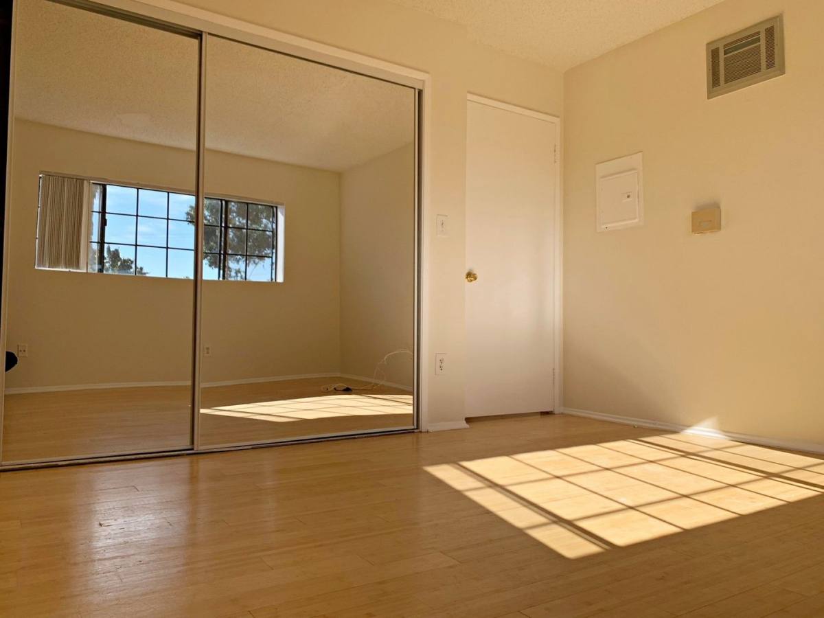 Apartment for rent at 9801 Tabor St, Los Angeles, CA 90034