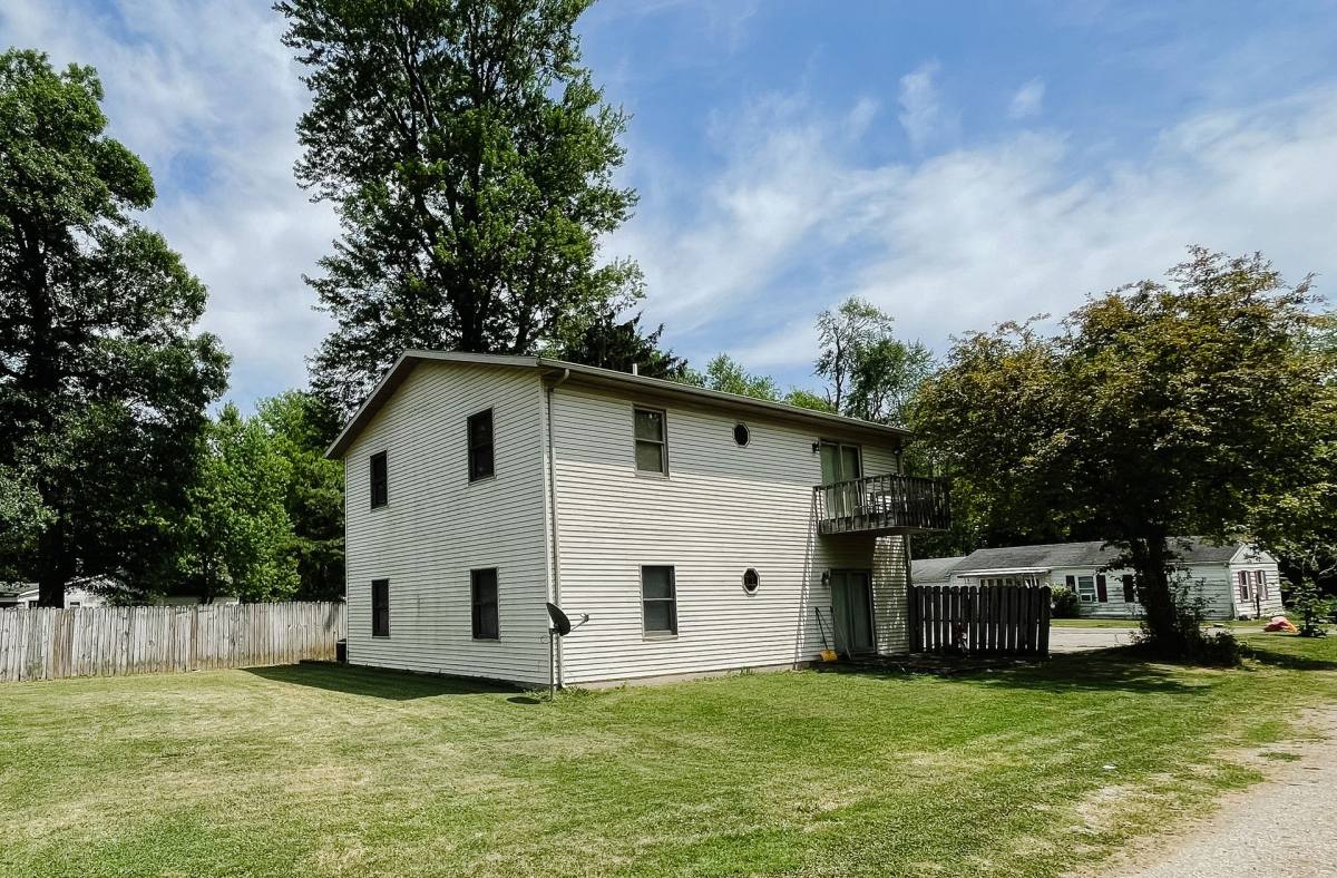 Apartment for rent at 3624 W 27th St, Muncie, IN 47302