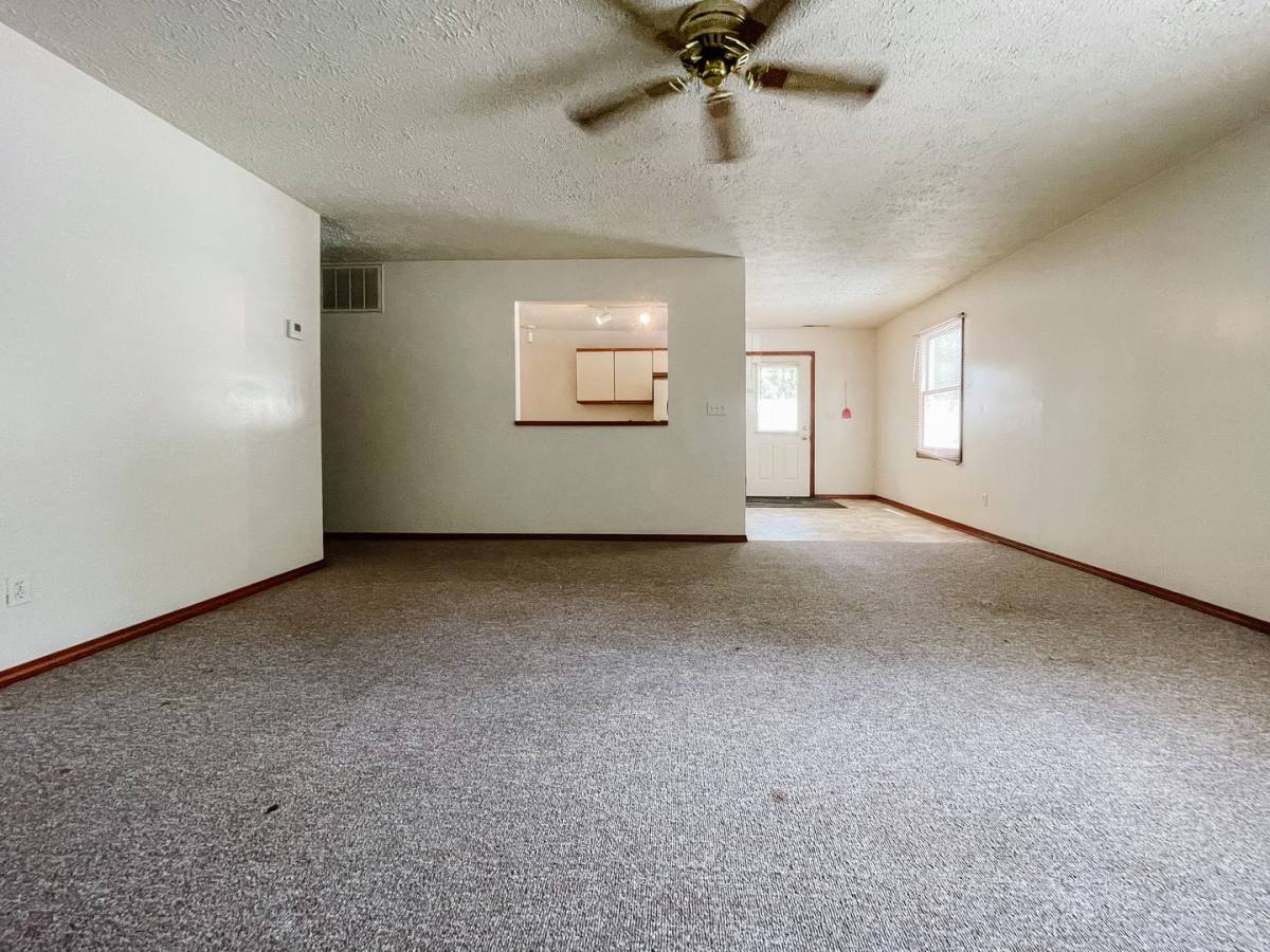 Apartment for rent at 3624 W 27th St, Muncie, IN 47302