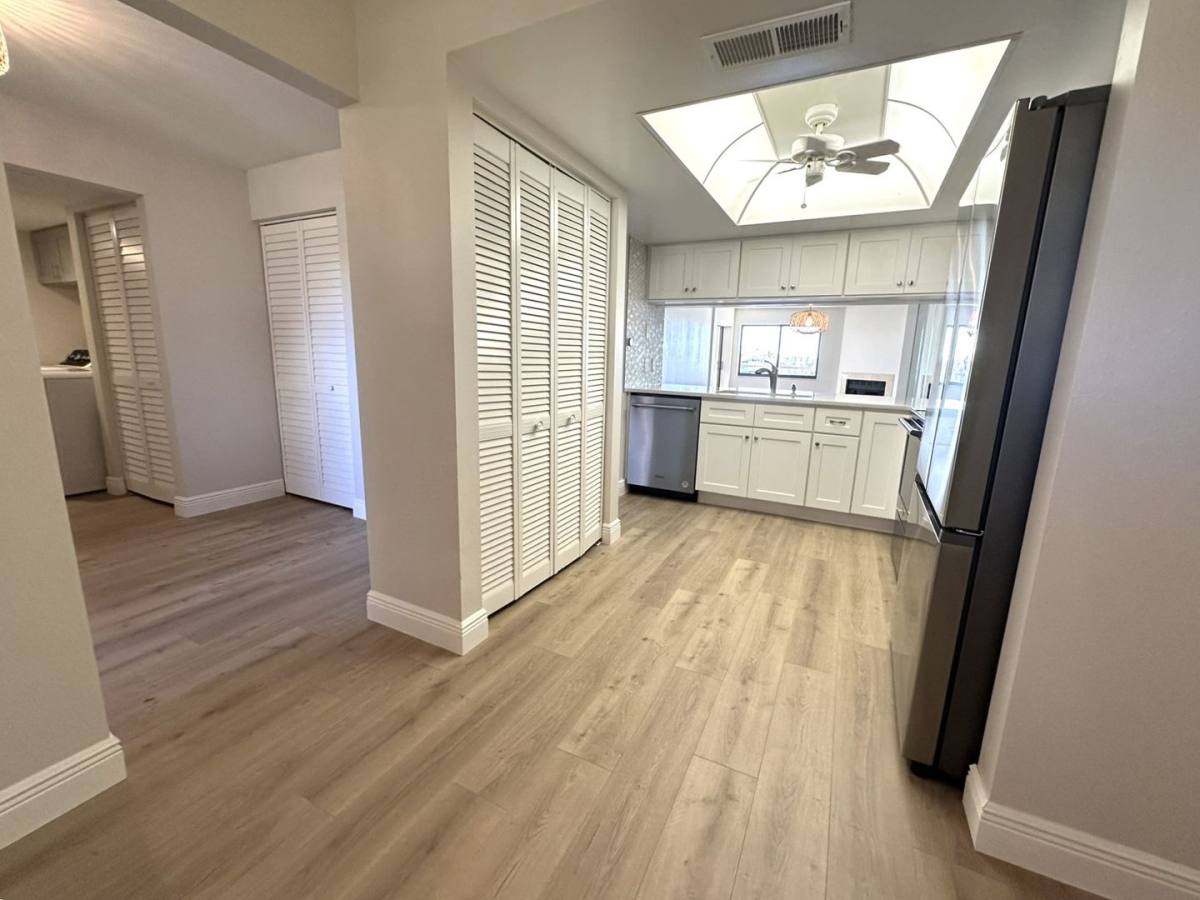 Condo for rent at 126 1st St E, Saint Petersburg, FL 33715