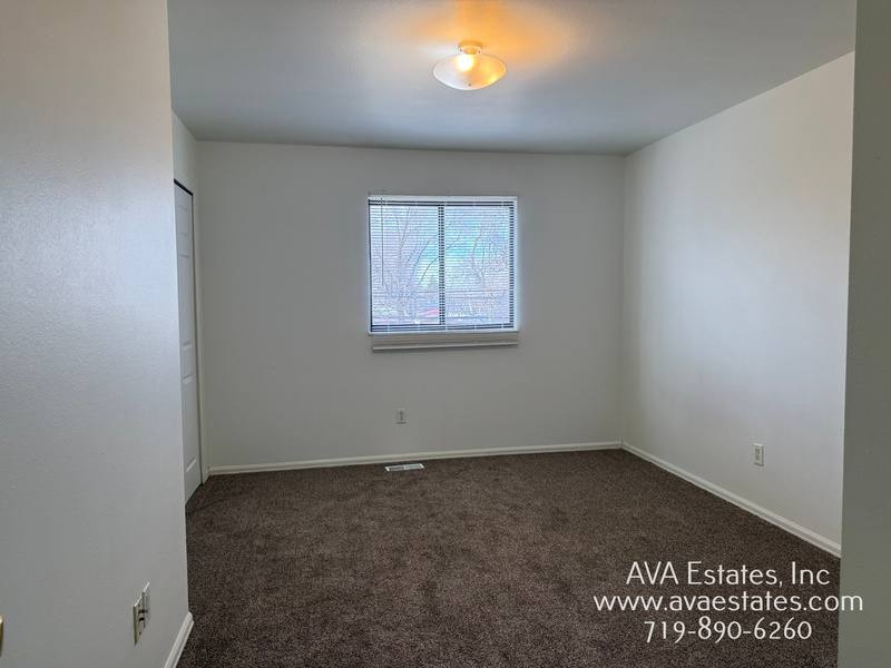 Townhouse for rent at 1405 E 19th St #B, Pueblo, CO 81001