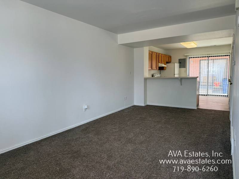 Townhouse for rent at 1405 E 19th St #B, Pueblo, CO 81001