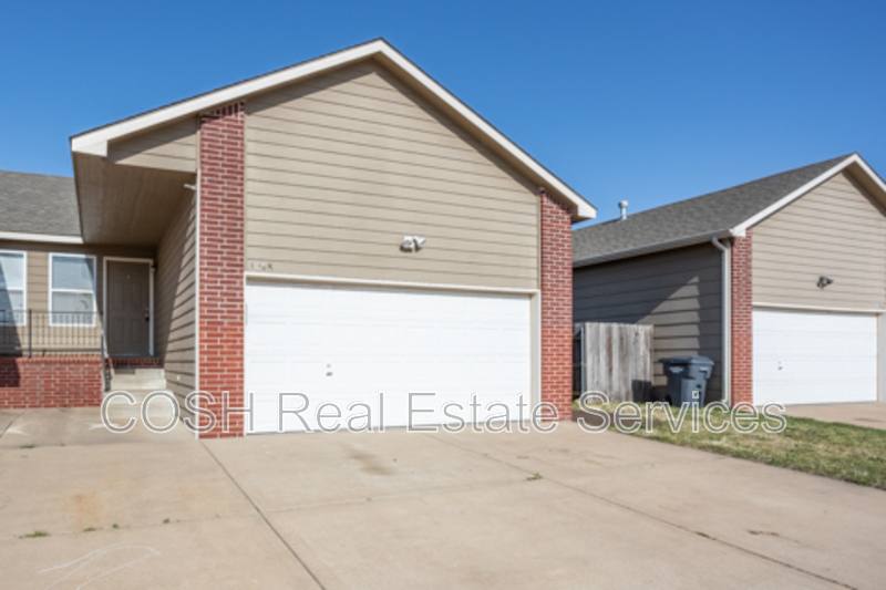 Apartment for rent at 1008 E Karla Court, Haysville, KS 67060