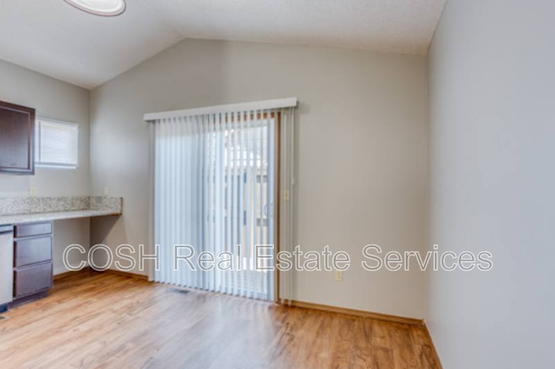 Apartment for rent at 1008 E Karla Court, Haysville, KS 67060