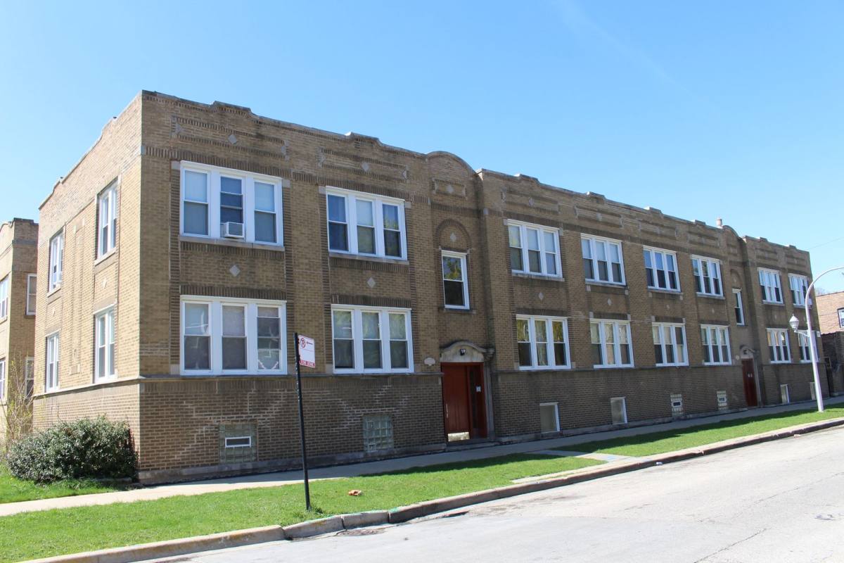 Apartment for rent at 6201 W Wabansia, Chicago, IL 60639