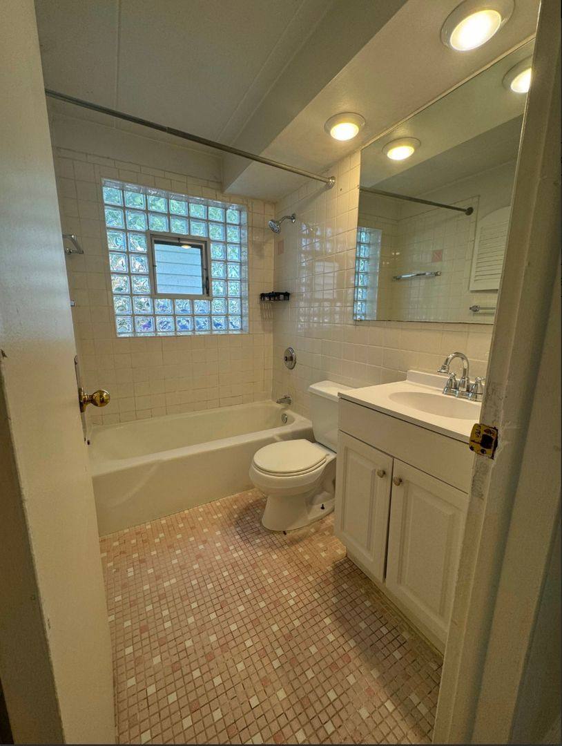 Apartment for rent at 2402 N New England Ave, Elmwood Park, IL 60707