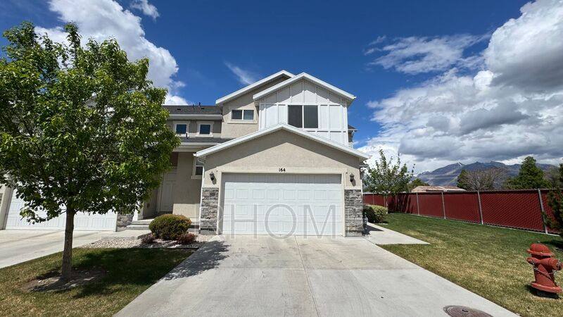 Townhouse for rent at 164 N 450 W, Alpine, UT 84004