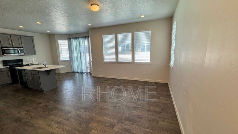 Townhouse for rent at 164 N 450 W, Alpine, UT 84004