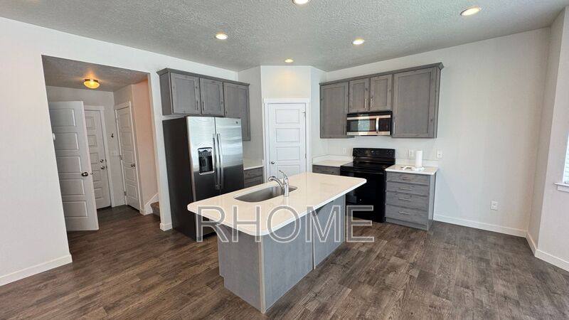 Townhouse for rent at 164 N 450 W, Alpine, UT 84004