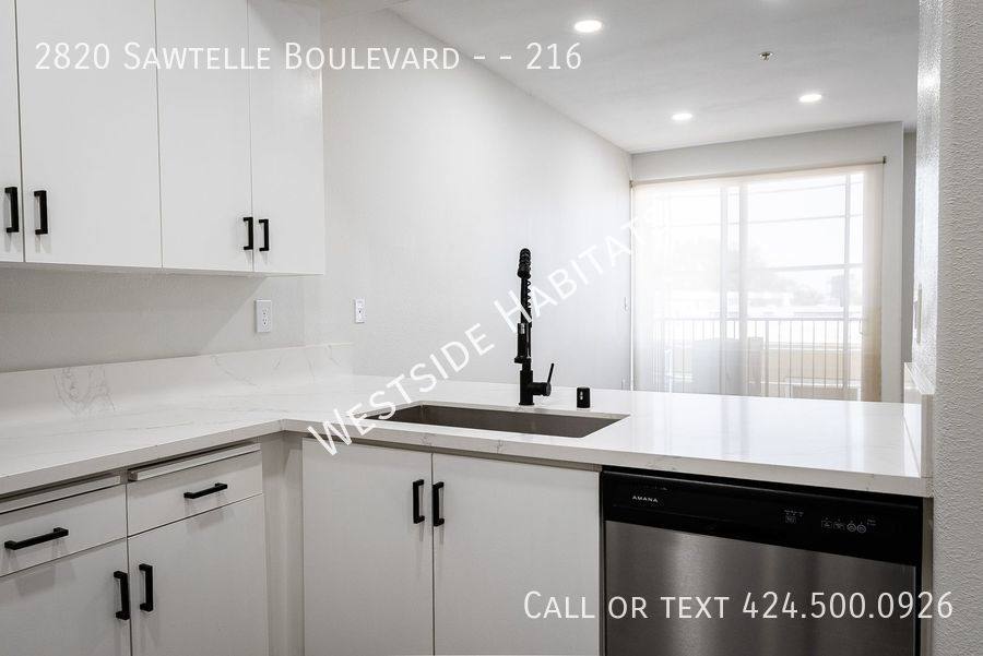 Apartment for rent at 2820 Sawtelle Blvd #216, Los Angeles, CA 90064