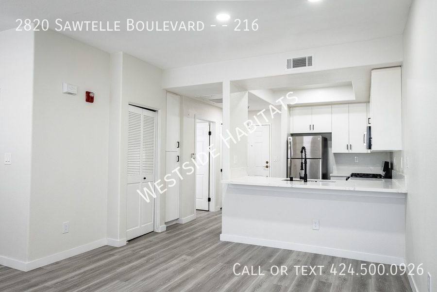 Apartment for rent at 2820 Sawtelle Blvd #216, Los Angeles, CA 90064