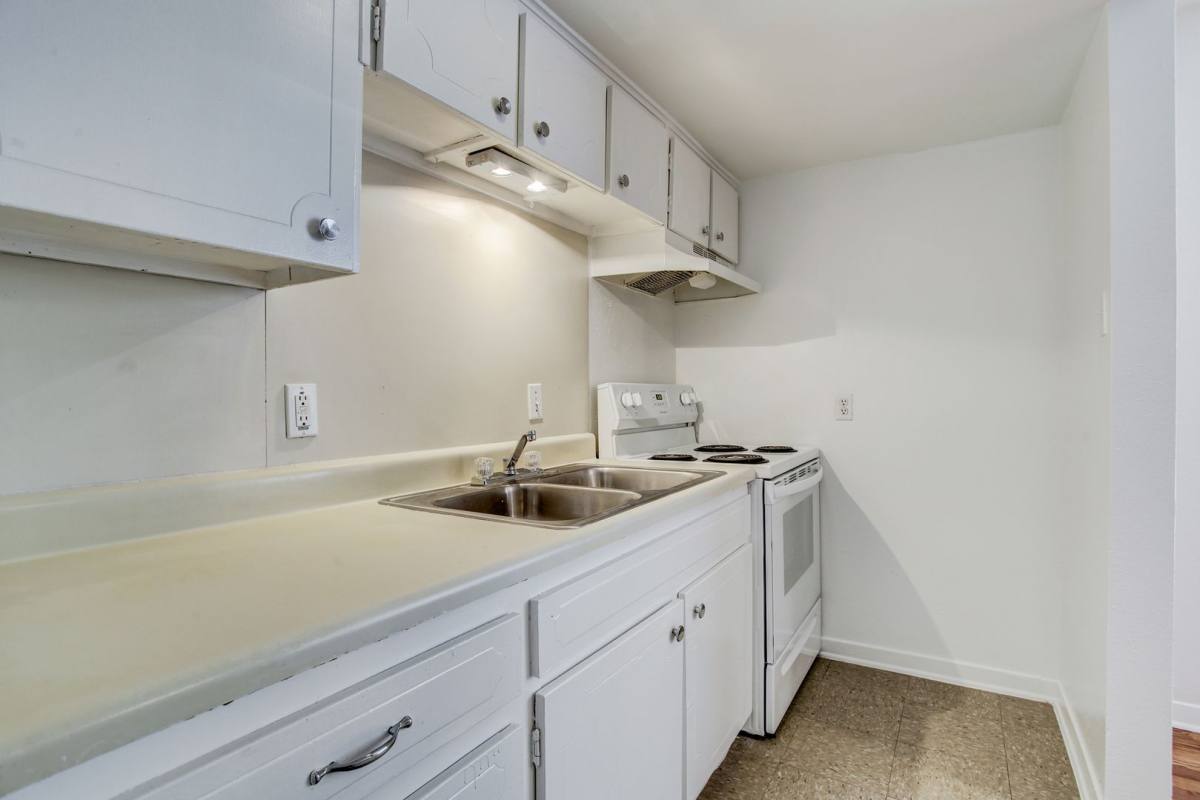 Apartment for rent at 1624 Marshall, Houston, TX 77006
