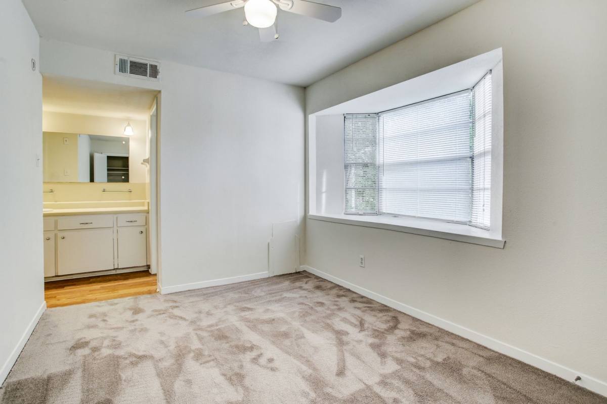 Apartment for rent at 1624 Marshall, Houston, TX 77006
