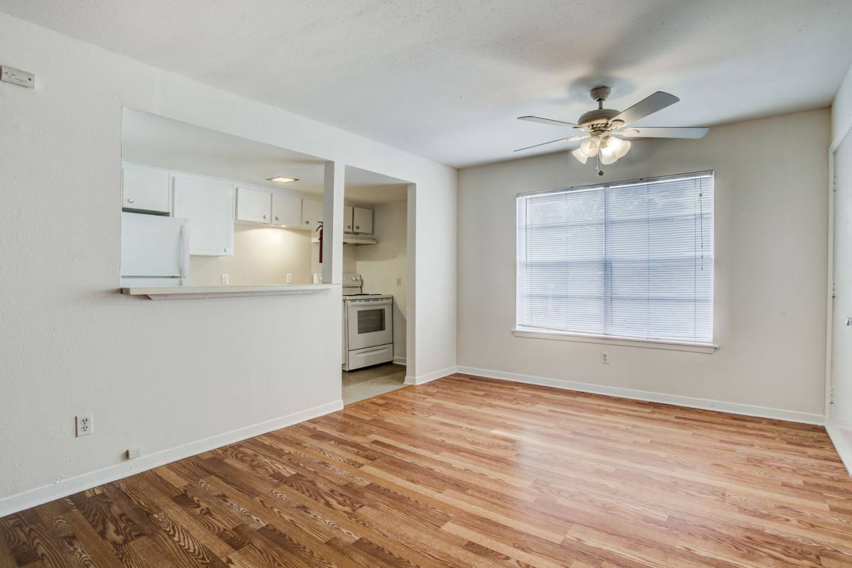 Apartment for rent at 1624 Marshall, Houston, TX 77006