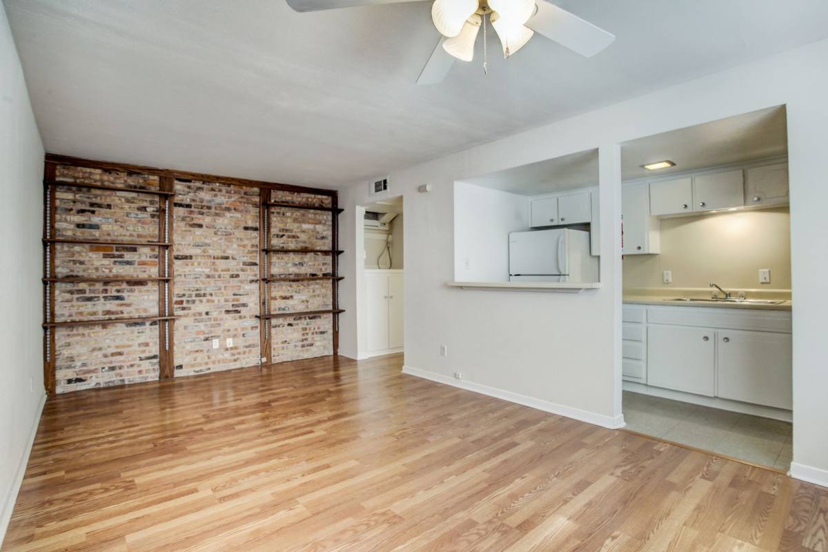 Apartment for rent at 1624 Marshall, Houston, TX 77006