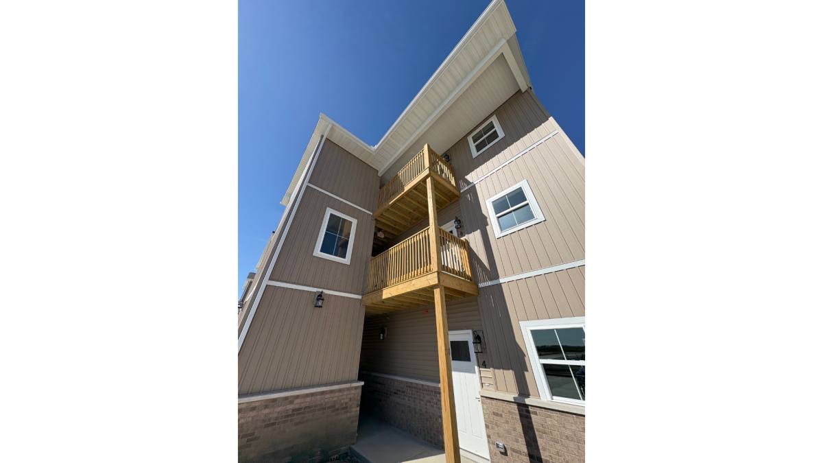Apartment for rent at 913 Green Mill Rd, Arcola, IL 61910