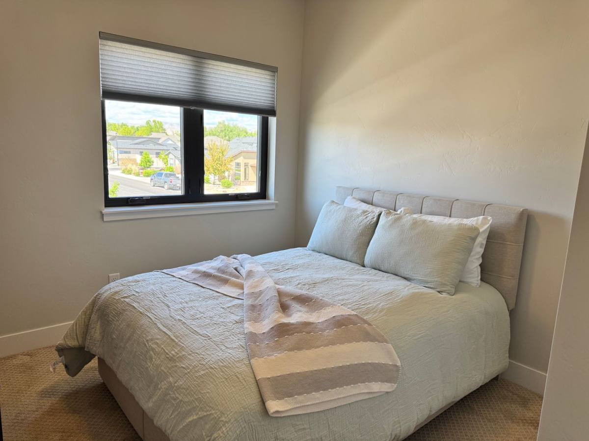 House for rent at 2545 Fryingpan Dr, Grand Junction, CO 81505