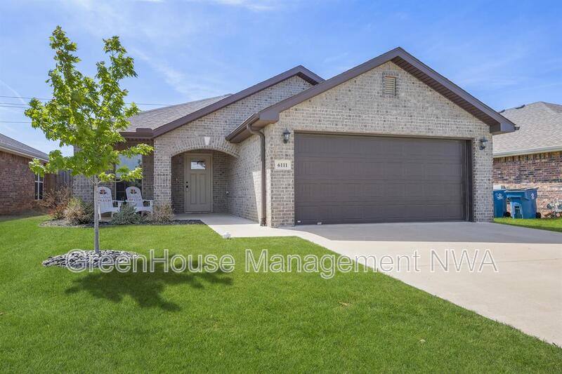 House for rent at 6111 NW McClellen St, Bentonville, AR 72713