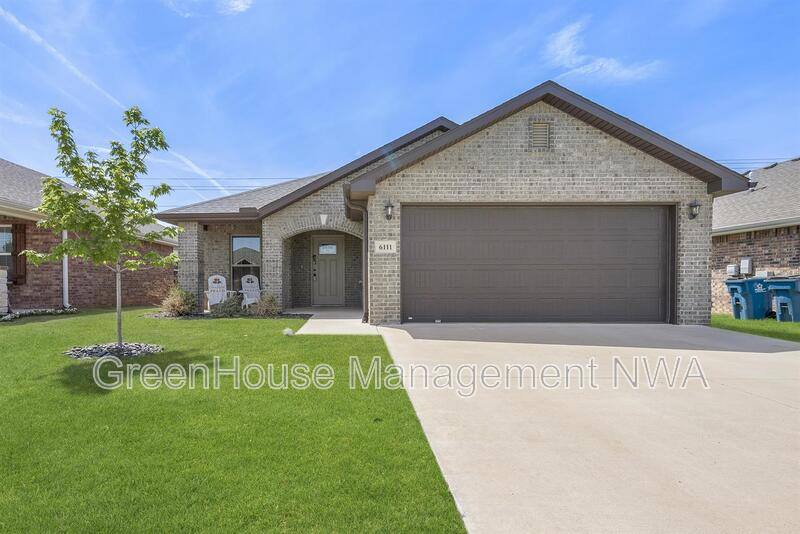 House for rent at 6111 NW McClellen St, Bentonville, AR 72713
