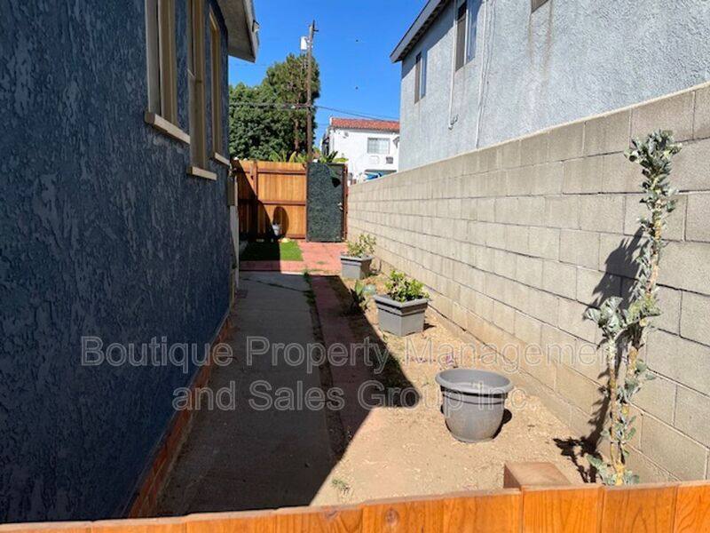 House for rent at 792 Termino Ave #B, Long Beach, CA 90804