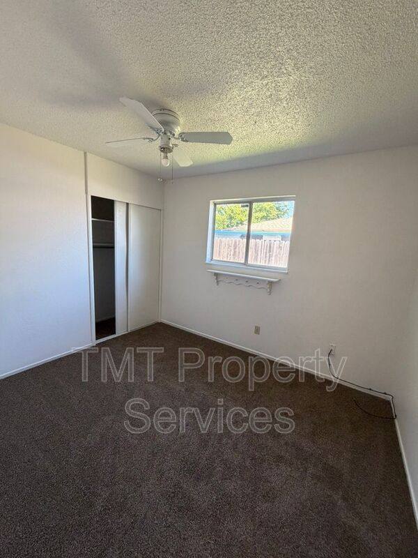 House for rent at 6472 Linn Way, Rio Linda, CA 95673