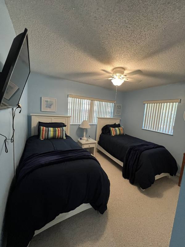 Apartment for rent at 8715 Alabama Place, Hobe Sound, FL 33455