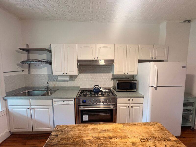 House for rent at 620 W 33rd St, Baltimore, MD 21211