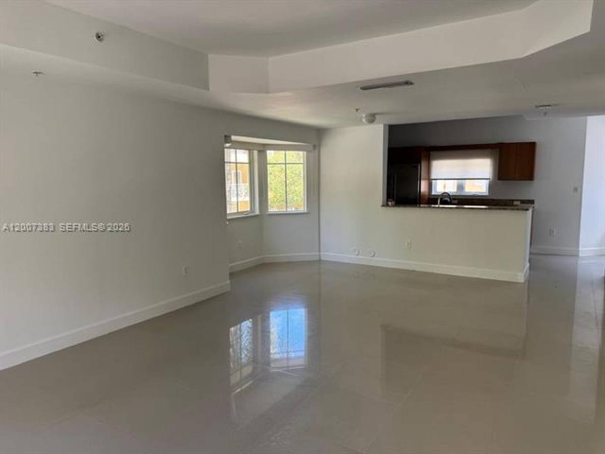 Townhouse for rent at 18421 NE 27th Court Th, North Miami Beach, FL 33160