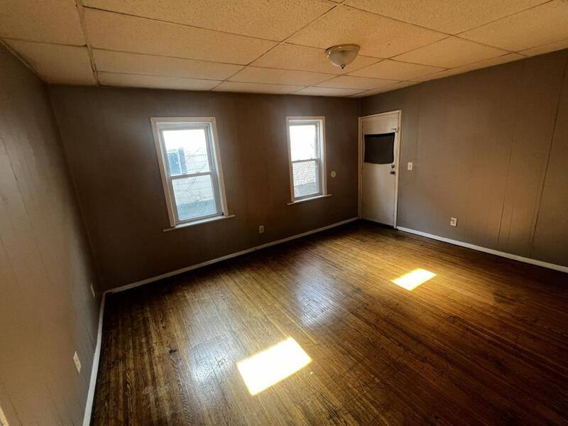 Townhouse for rent at 76 Woodward St, Rochester, NY 14605