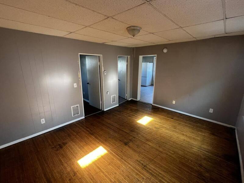 Townhouse for rent at 76 Woodward St, Rochester, NY 14605