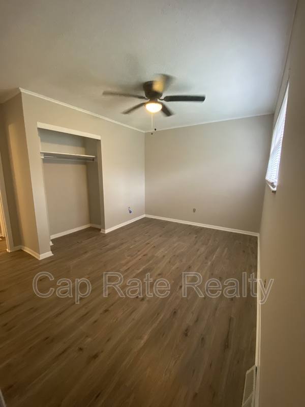 House for rent at 1226 Parkview Dr, Columbus, OH 43229