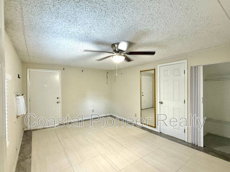 Apartment for rent at 2106 N Himes Ave #4, Tampa, FL 33607