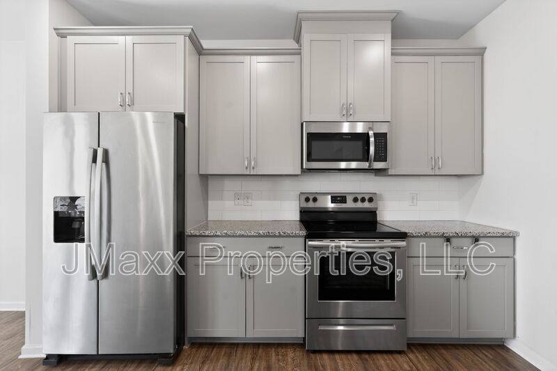 Townhouse for rent at 185 Madison Bend, Woodstock, GA 30188