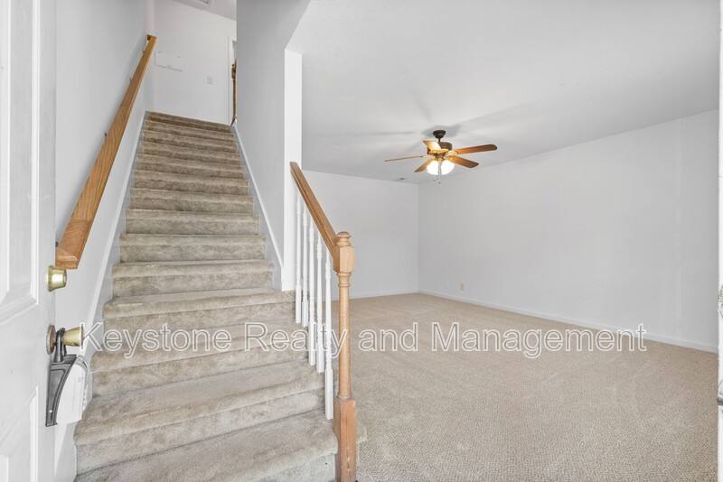 Townhouse for rent at 512 Peachers Ridge Rd #2B, Clarksville, TN 37042