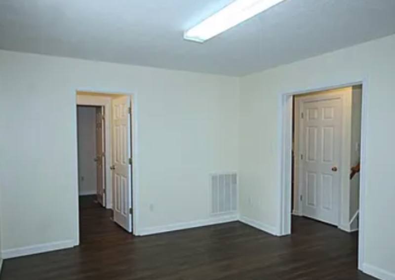 House for rent at 41 E Castle Dr, Greenville, SC 29605