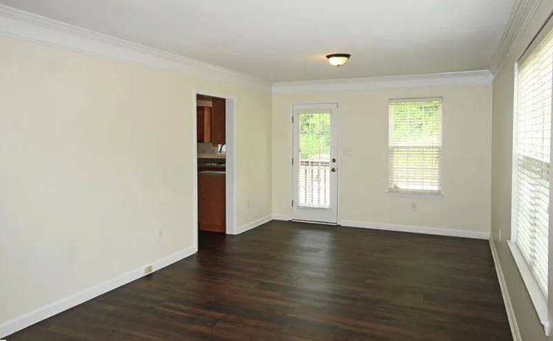 House for rent at 41 E Castle Dr, Greenville, SC 29605