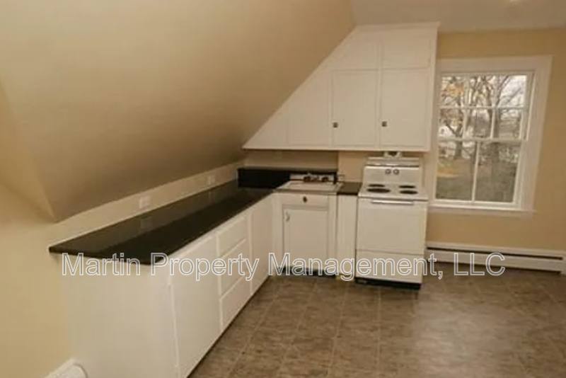 Apartment for rent at 278 Lafayette St #5, Salem, MA 01970