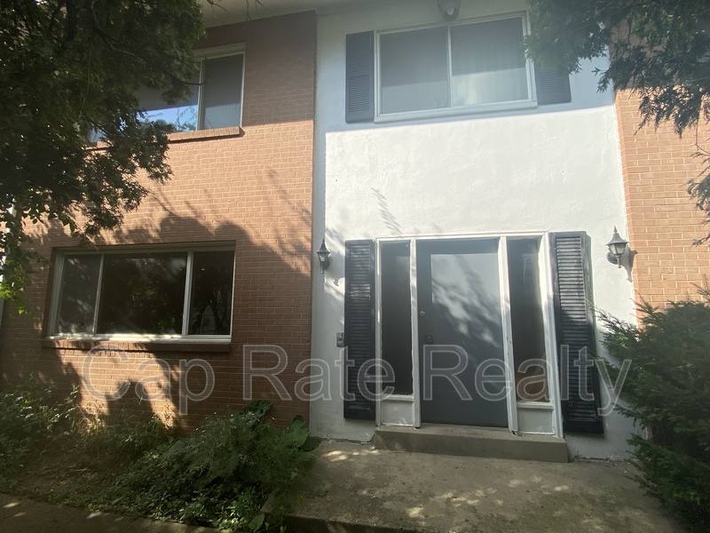 House for rent at 26 S Hampton Rd #C, Columbus, OH 43213
