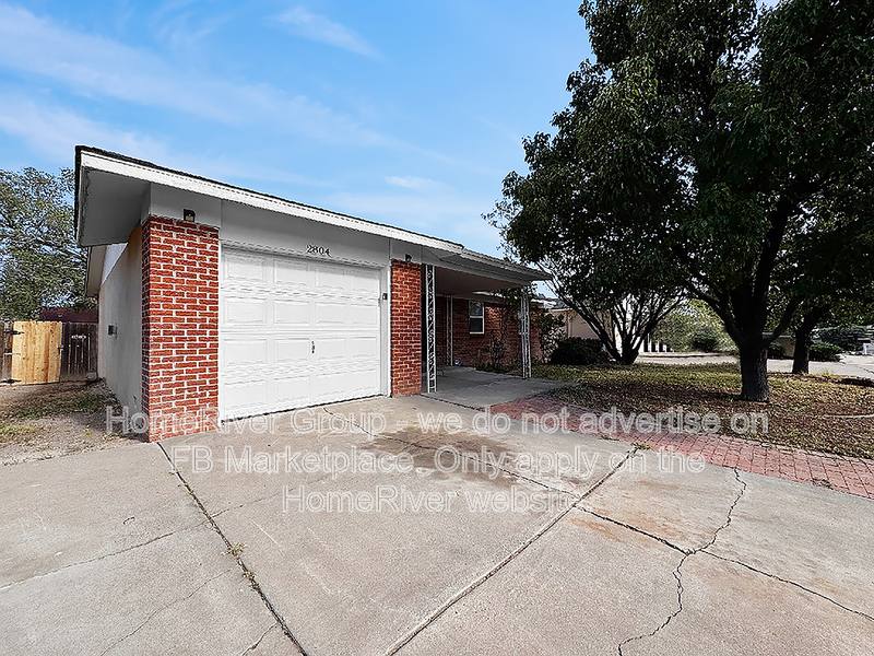 House for rent at 2804 19th St NW, Albuquerque, NM 87104